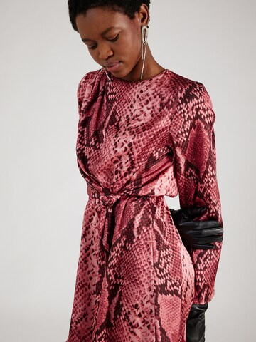 Robe River Island en rose