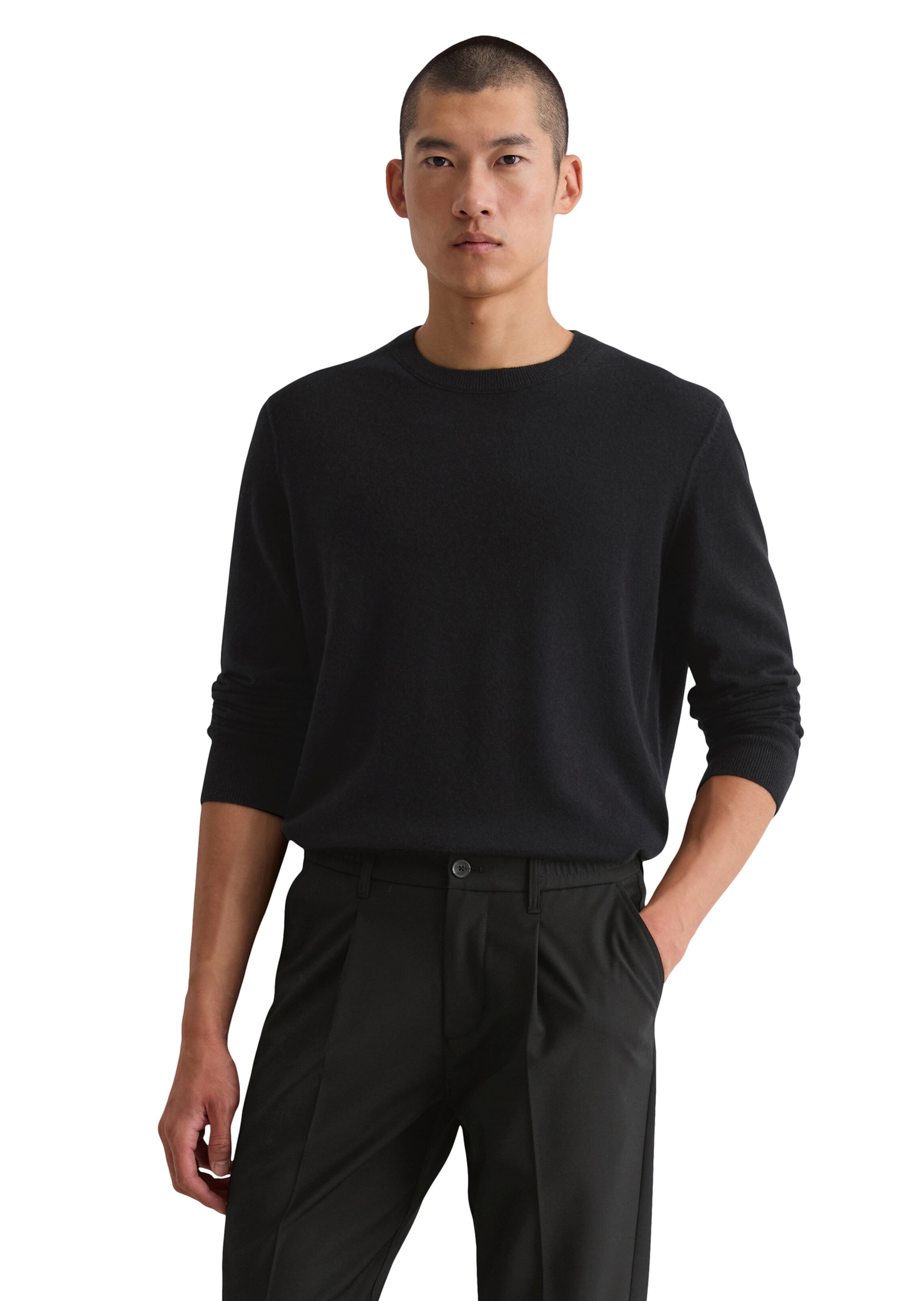 Marc O'Polo Sweater in Black: front
