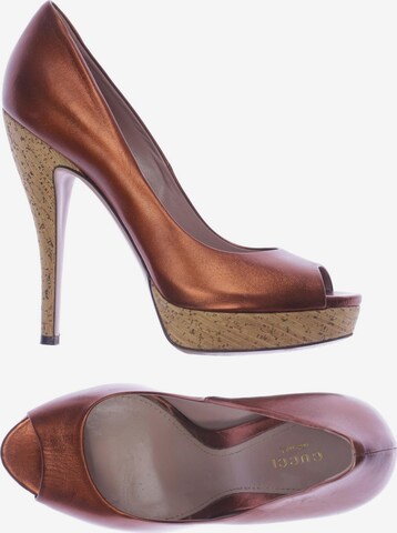 Gucci High Heels & Pumps in 39 in Brown: front