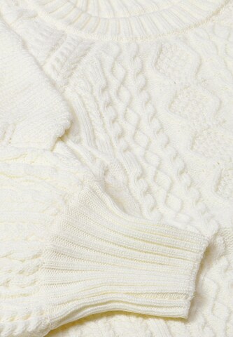 faina Pullover in Weiß