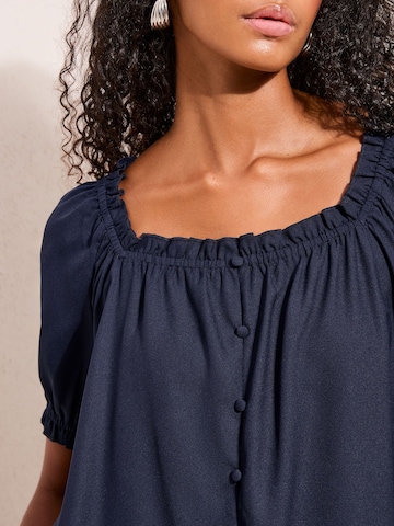 Friends Like These - Blusa em azul