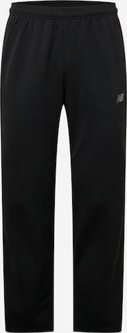 Tapered Pantaloni sportivi di new balance in nero: frontale