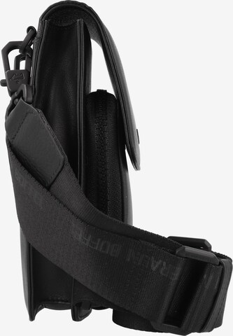 Braun Büffel Crossbody Bag 'Capri' in Black