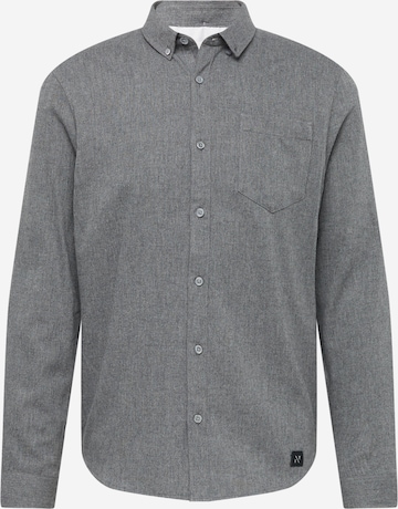NOWADAYS Button Up Shirt in Grey: front