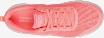 SKECHERS Sneaker low in Pink