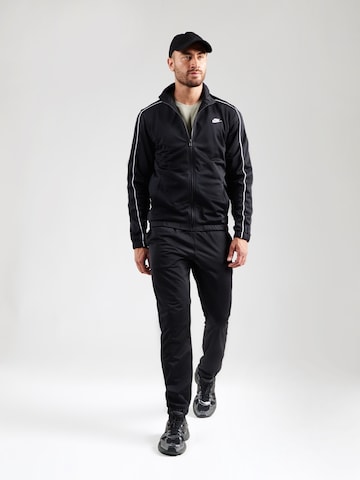 Nike Sportswear Regular Juoksupuku 'CLUB' värissä musta: etupuoli