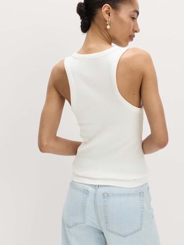 Top di Marks & Spencer in bianco
