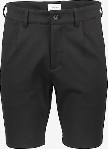 Pantalon chino Lindbergh en noir : devant