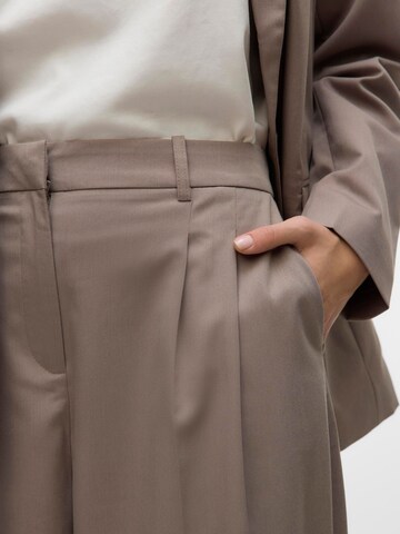 VERO MODA Wide leg Bandplooibroek 'VMNila' in Grijs