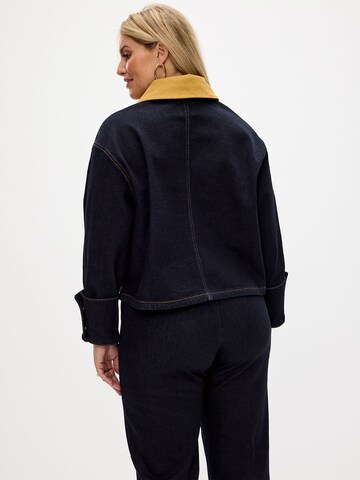 Veste mi-saison RYC by Angelina Kirsch en bleu