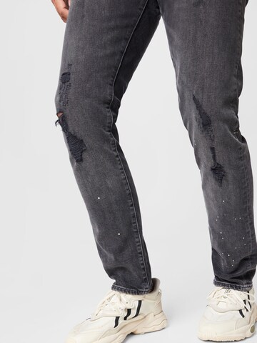 LEVI'S ® Avsmalnet Jeans '512 Slim Taper' i svart