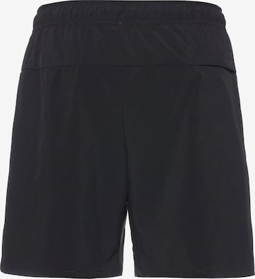 NIKEregular Sportske hlače 'Unlimited' - crna boja