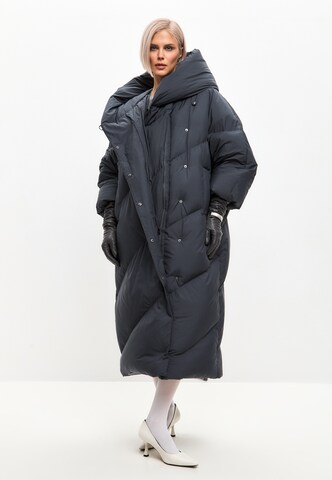 CESARE GASPARI Winter Coat in Grey