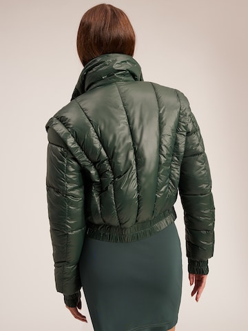 RÆRE by Lorena Rae Between-Season Jacket 'Layla' in Green