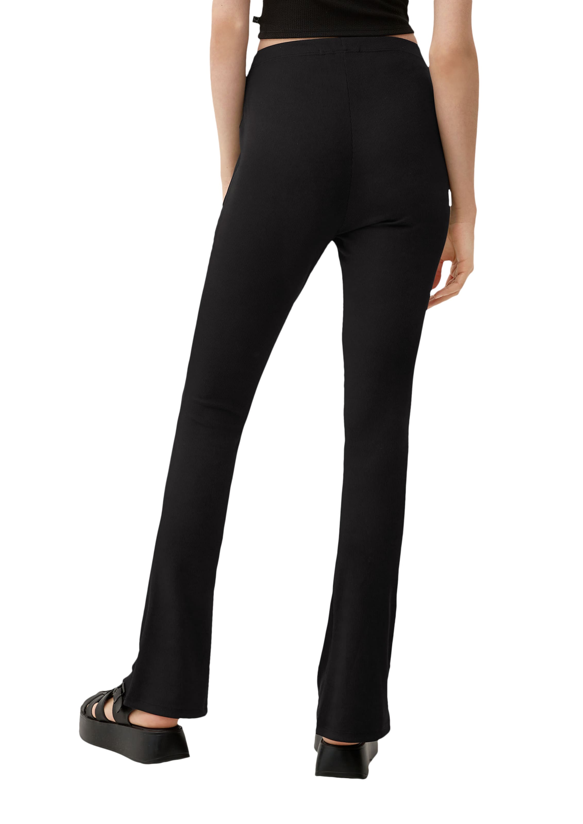 QS Flared Hose in Schwarz