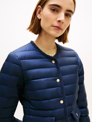 TOMMY HILFIGER Jacke in Blau