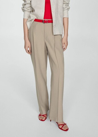 MANGO Loose fit Pleat-front trousers 'Cesar' in Brown: front