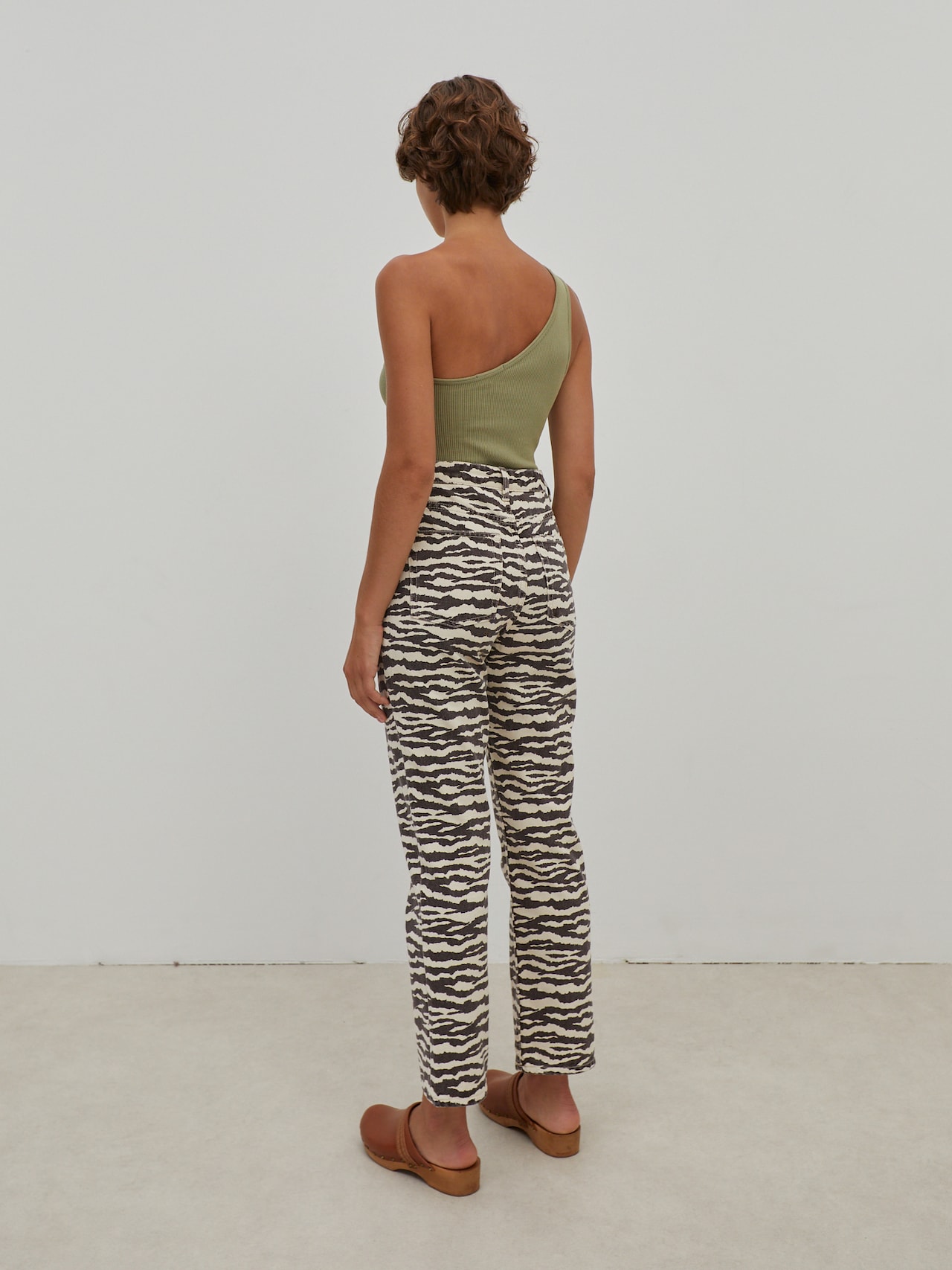 EDITED Top 'Elliot' verde