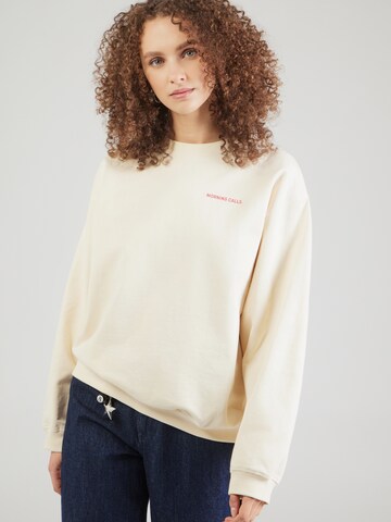 Kaotiko Μπλούζα φούτερ 'PARIS COFFEE' σε μπεζ