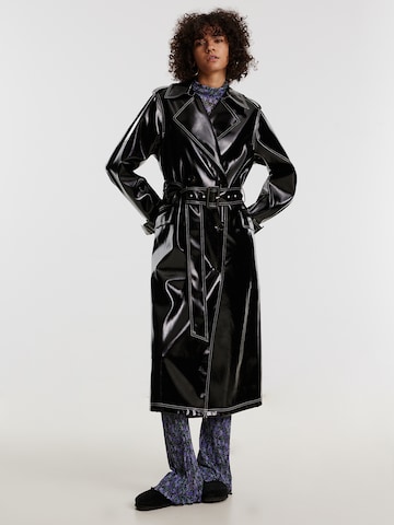 Manteau mi-saison 'Yasemin' EDITED en noir