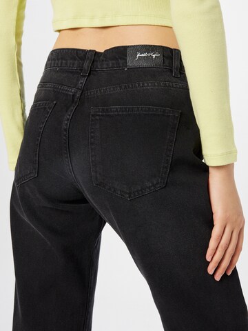 KENDALL + KYLIE Regular Jeans i svart