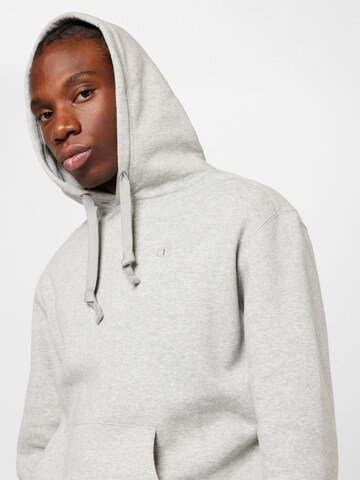 Champion Authentic Athletic Apparel Sweatshirt in Grau