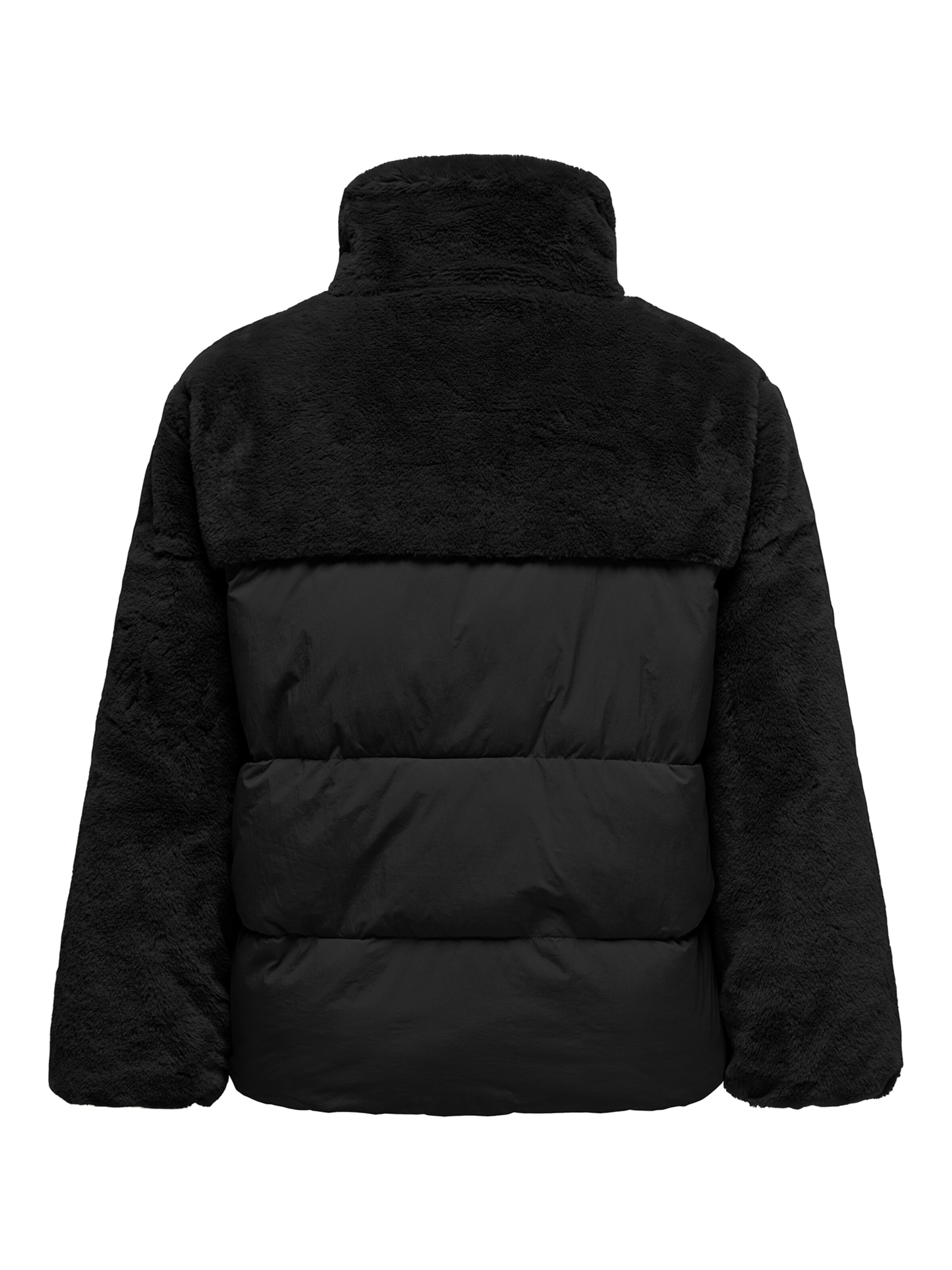 ONLY Carmakoma Talvitakki värissä musta