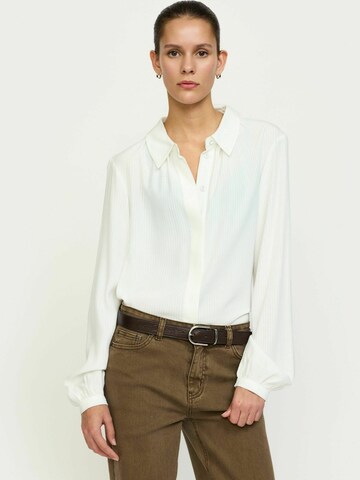 Maglietta ' SRJarreh ' di Soft Rebels in bianco: frontale