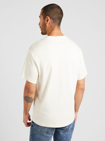 Calvin Klein Regular T-Shirt in Beige