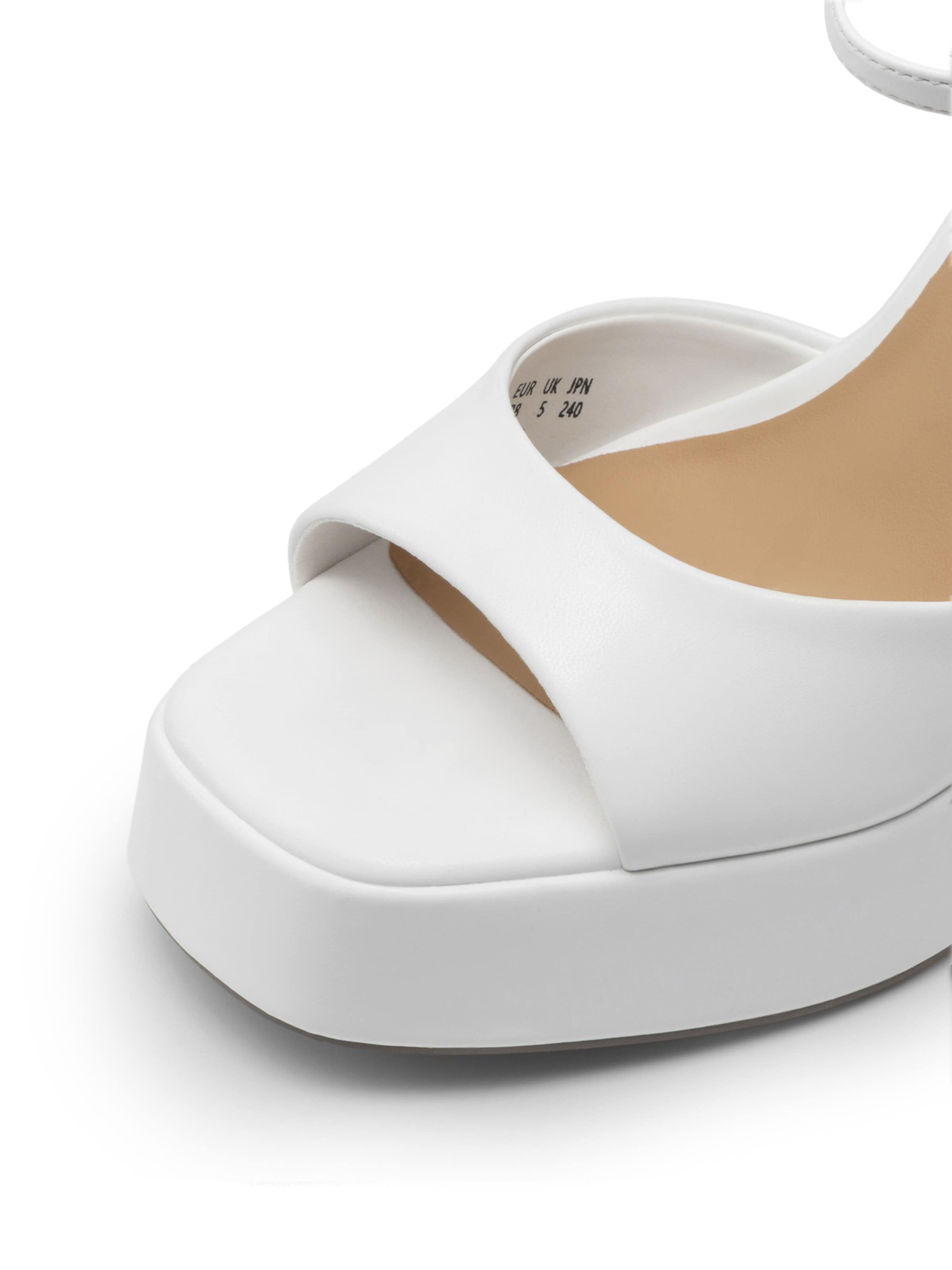 Dream Pairs Strap Sandals in White