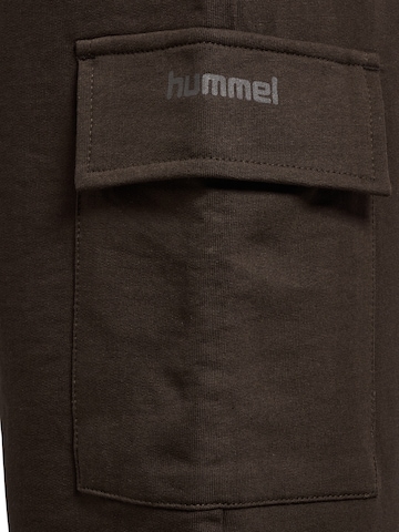 Hummel Loosefit Broek 'Timmi' in Bruin