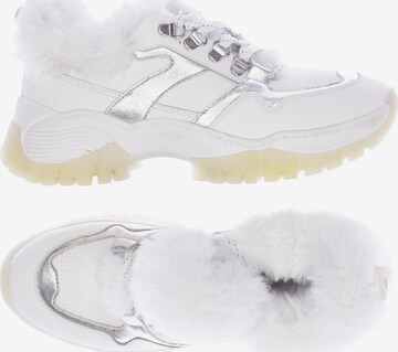 TAMARIS Sneakers & Trainers in 37 in White: front