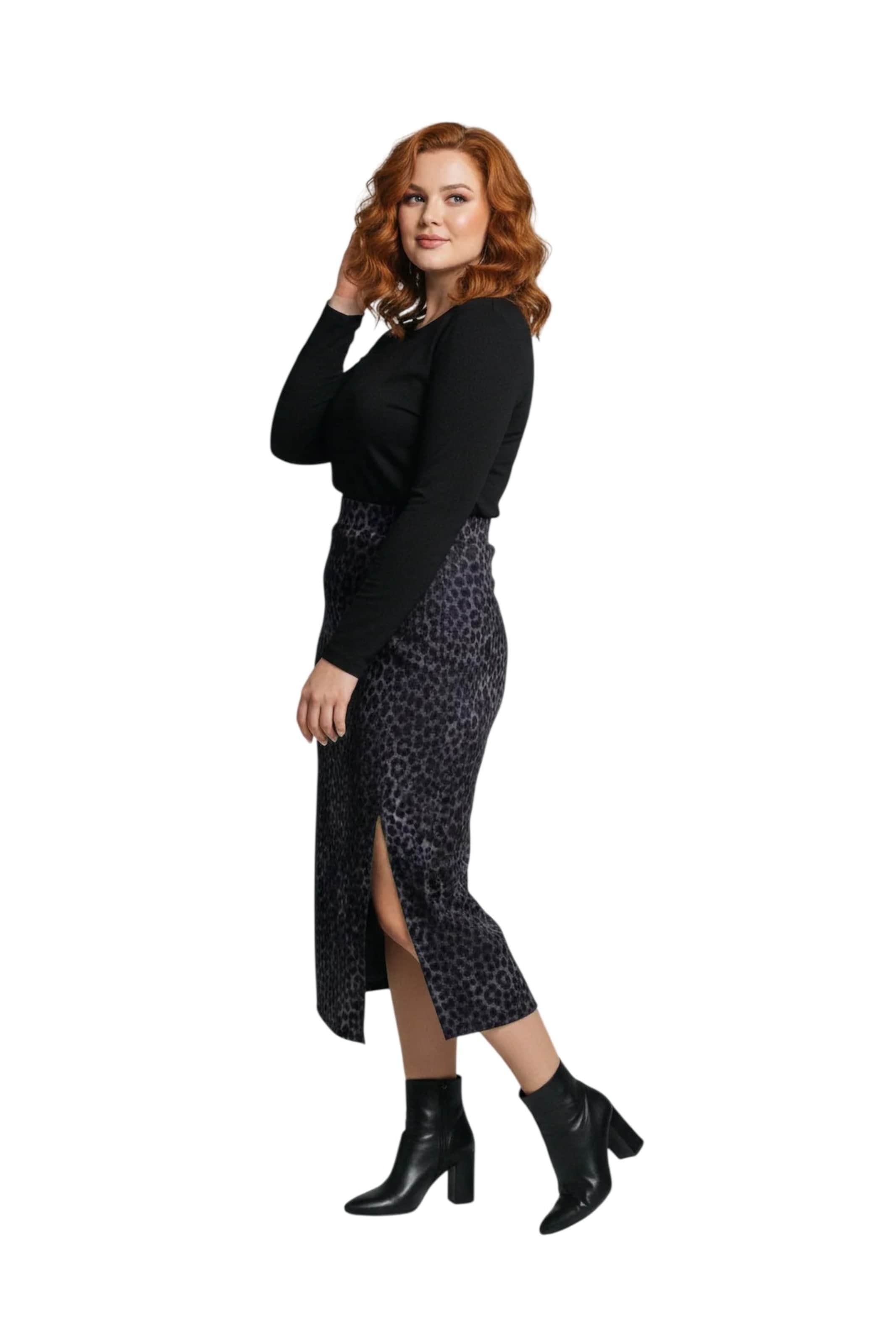 Shape Of You Skirt in Black