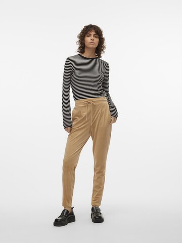 Effilé Pantalon 'Lea' VERO MODA en vert