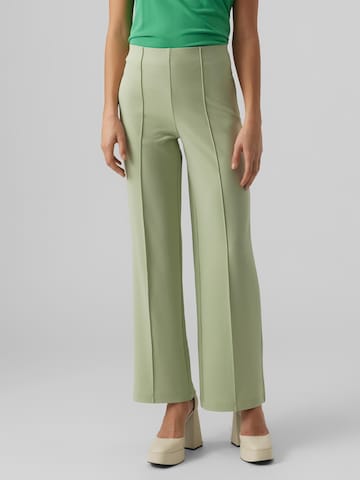 VERO MODA Wide Leg Bukser med fals 'Becky' i grøn: forside