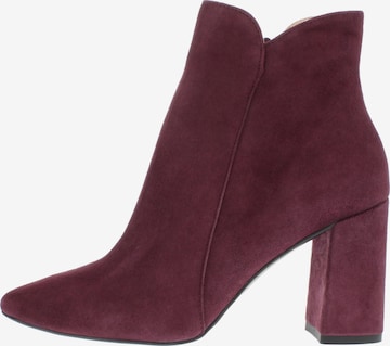 XAVER LUIS Schuhmanufaktur Booties 'VERO - Spitze Stiefelette mit Blockabsatz' in Red: front