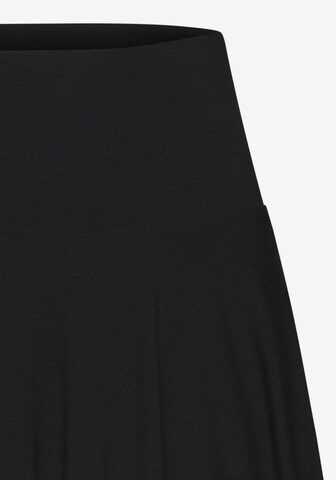 VIVANCE Skinny Skirt in Black