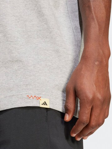 T-Shirt fonctionnel 'SKATE' ADIDAS SPORTSWEAR en gris