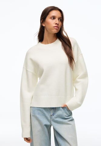 Bershka Pullover in Beige: Vorderseite