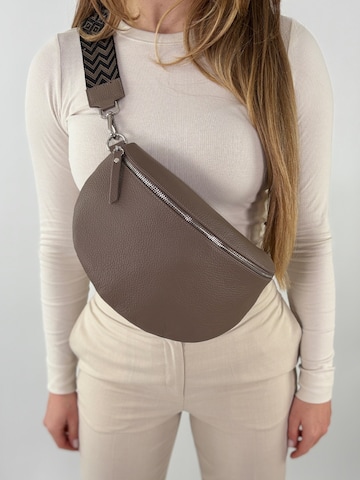 lePelou Gürteltasche 'THEA large'‌‌‌‌‌‌‌‌ in Grau