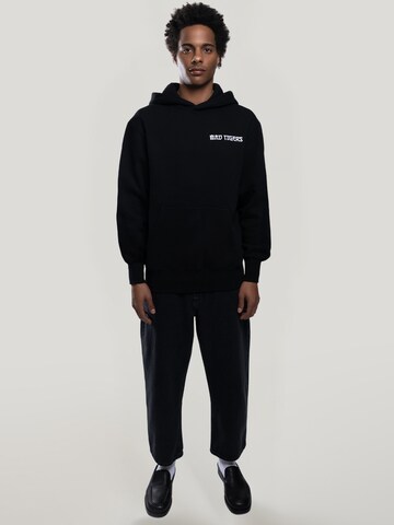 MAD TIGERS Sweatshirt 'Creative Studios' in Black