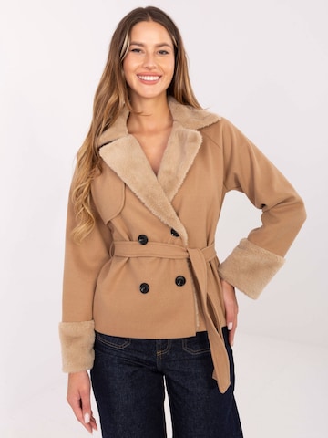 Madnezz House Between-season jacket in Beige: front