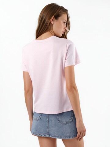 Busem T-Shirt in Pink