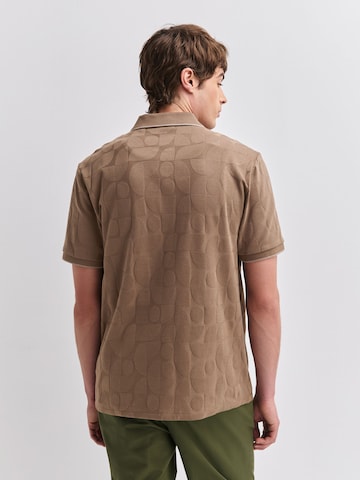 T-Shirt Next en marron