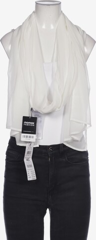 Vera Mont Scarf & Wrap in One size in White: front