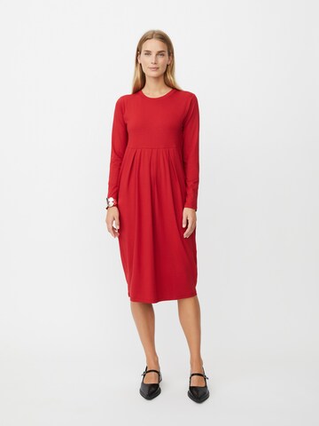 Robe 'Namo' Masai en rouge : devant