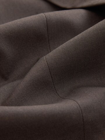 Next Blazer in Braun