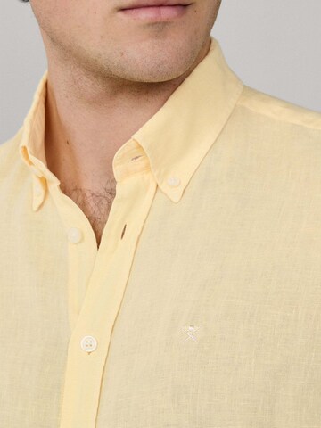 Coupe regular Chemise Hackett London en jaune