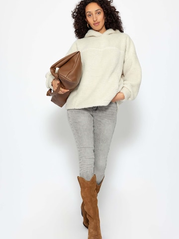 SASSYCLASSY Oversized sweater in White