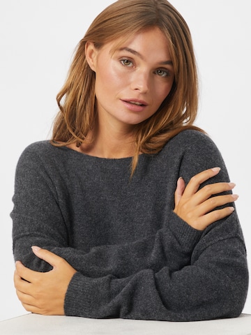 AMERICAN VINTAGE Sweater 'DAMSVILLE' in Grey